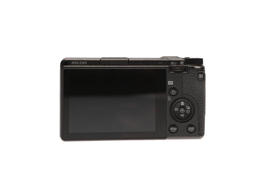 Ricoh GR III HDF APS-C Compact Digital Camera – 24 MP with 28mm F2.8 Lens & Highlight Diffusion Filter