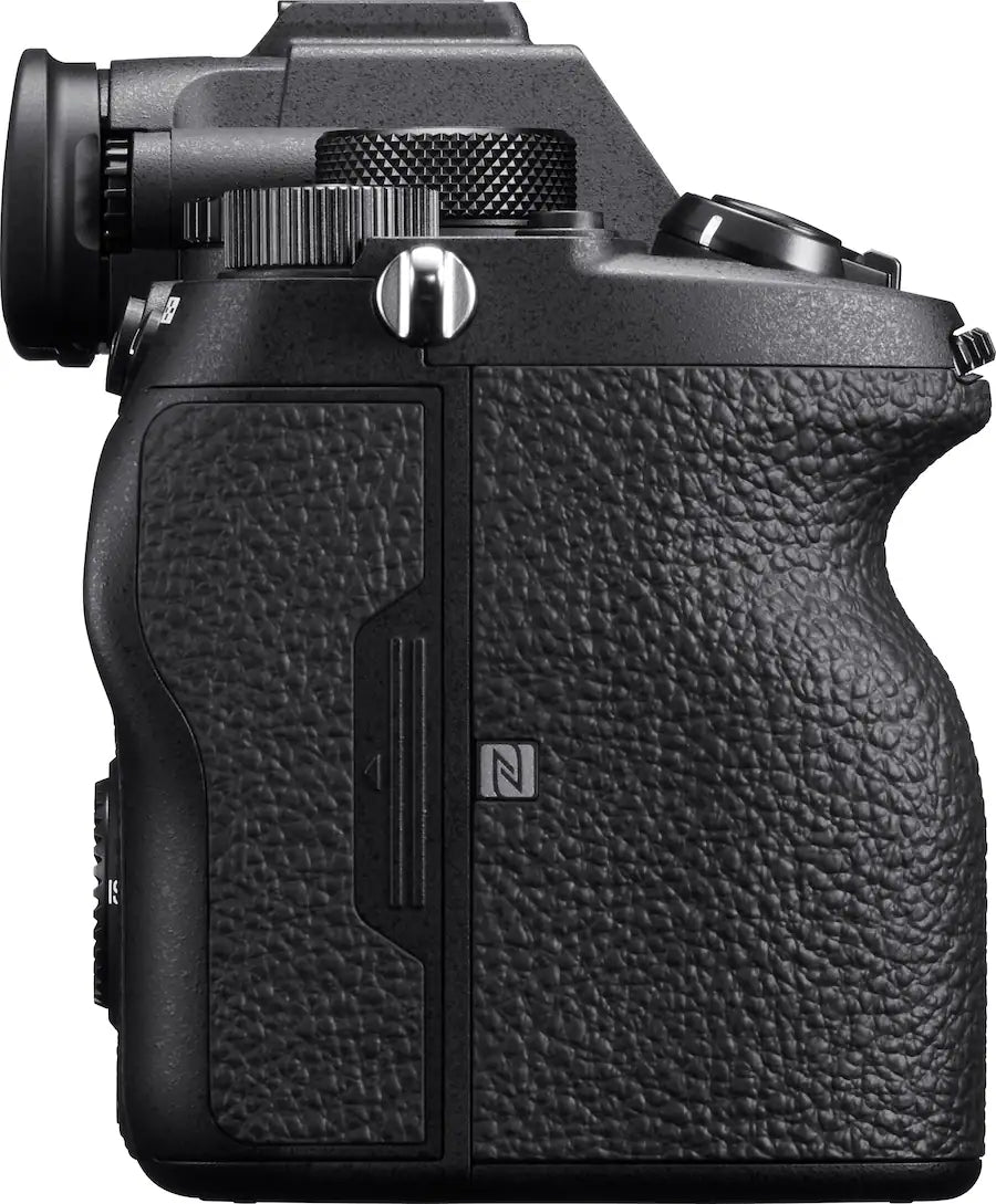 Sony Alpha 7R IV Full-Frame Mirrorless Interchangeable Lens Camera (Body Only) – 61 MP – Black