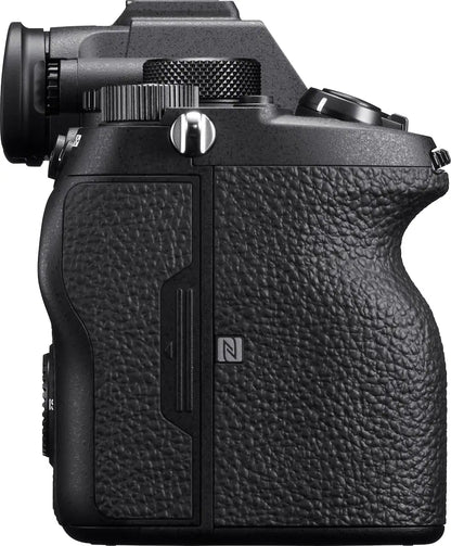 Sony Alpha 7R IV Full-Frame Mirrorless Interchangeable Lens Camera (Body Only) – 61 MP – Black