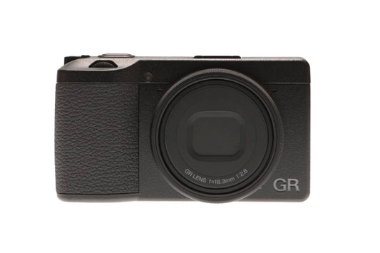 Ricoh GR III HDF APS-C Compact Digital Camera – 24 MP with 28mm F2.8 Lens & Highlight Diffusion Filter